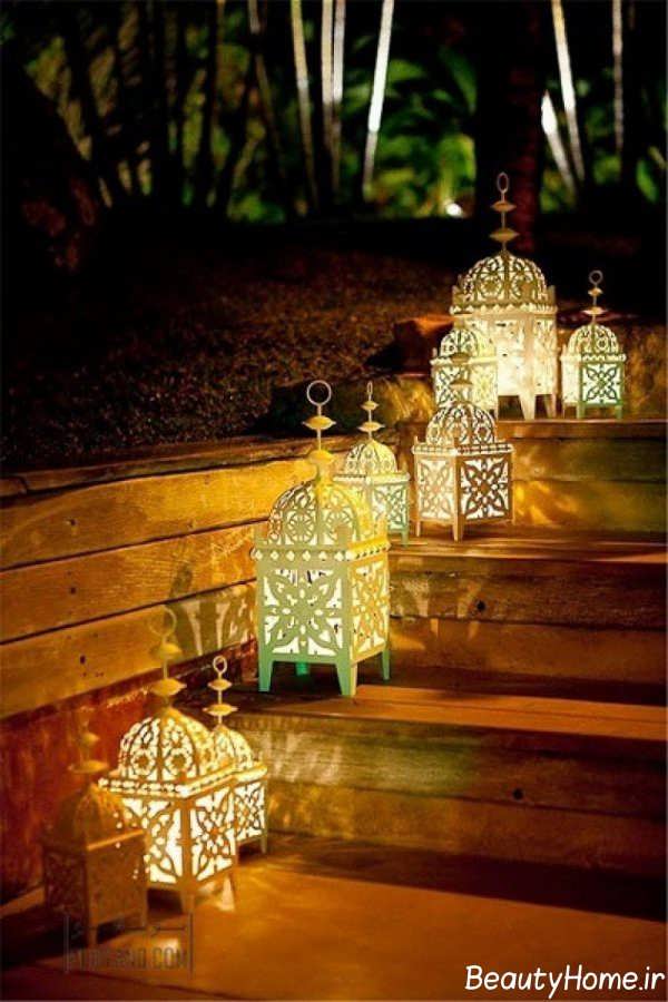 تزیین پله های حیاط با فانوس
